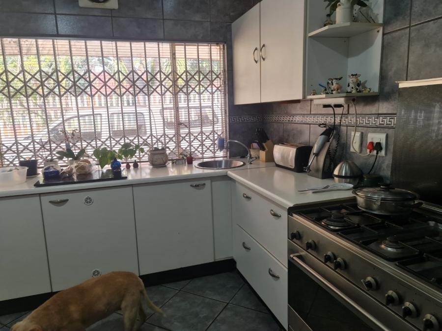 6 Bedroom Property for Sale in Protea Park North West